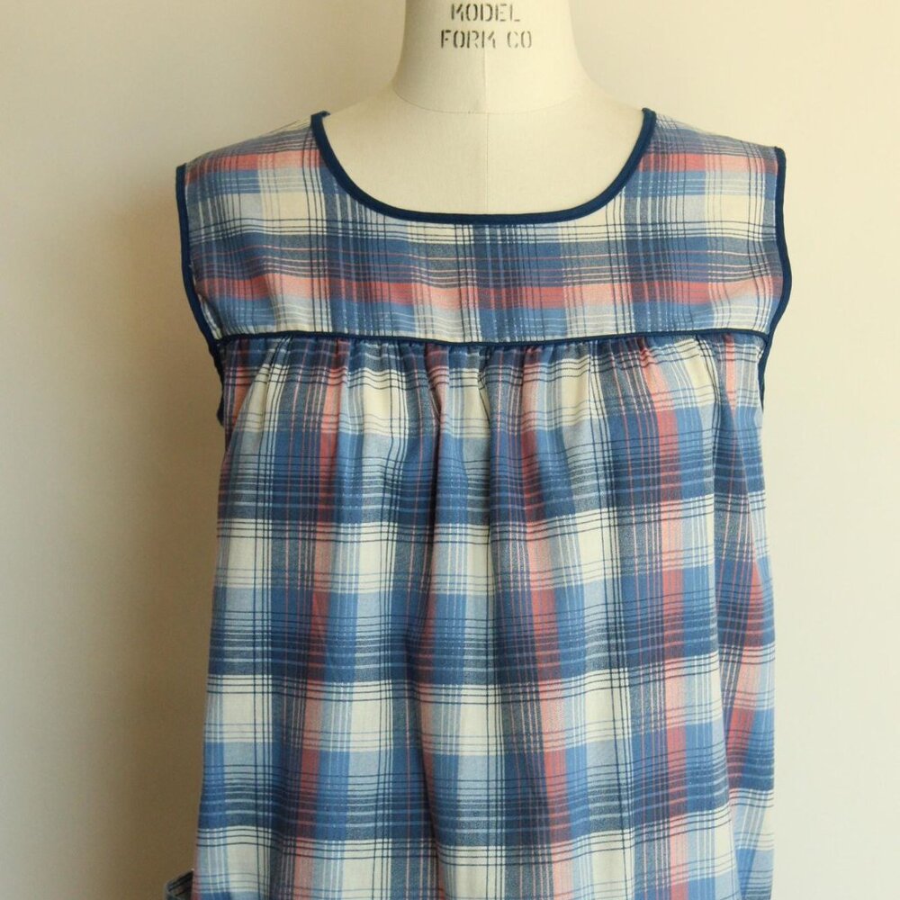Vintage 1970s Shift Dress with Pocket, Volup Blue Tartan Plaid Pinafore Type - Picture 3 of 10